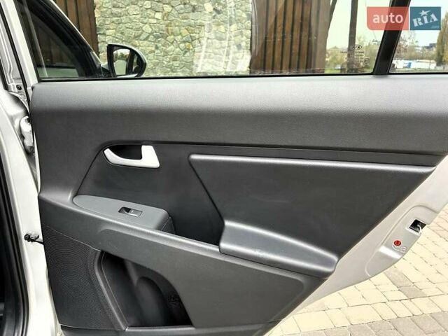 Серый Киа Sportage, объемом двигателя 2 л и пробегом 109 тыс. км за 13900 $, фото 55 на Automoto.ua