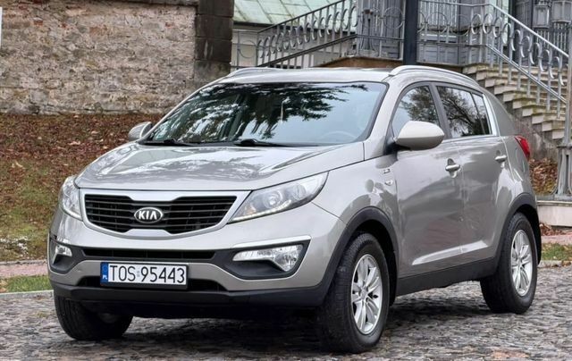 Серый Киа Sportage, объемом двигателя 2 л и пробегом 220 тыс. км за 8000 $, фото 8 на Automoto.ua