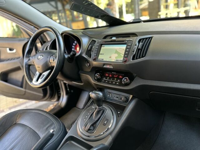 Серый Киа Sportage, объемом двигателя 2 л и пробегом 197 тыс. км за 14999 $, фото 11 на Automoto.ua