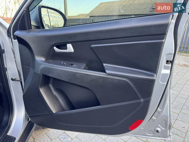 Серый Киа Sportage, объемом двигателя 1.69 л и пробегом 153 тыс. км за 12350 $, фото 30 на Automoto.ua