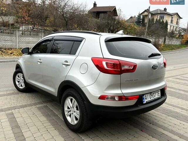 Серый Киа Sportage, объемом двигателя 2 л и пробегом 109 тыс. км за 13900 $, фото 21 на Automoto.ua