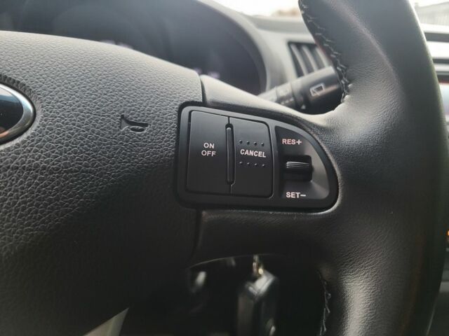 Серый Киа Sportage, объемом двигателя 2 л и пробегом 149 тыс. км за 12800 $, фото 19 на Automoto.ua