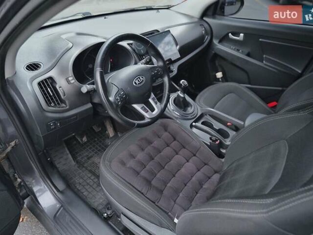 Серый Киа Sportage, объемом двигателя 1.69 л и пробегом 142 тыс. км за 14600 $, фото 5 на Automoto.ua