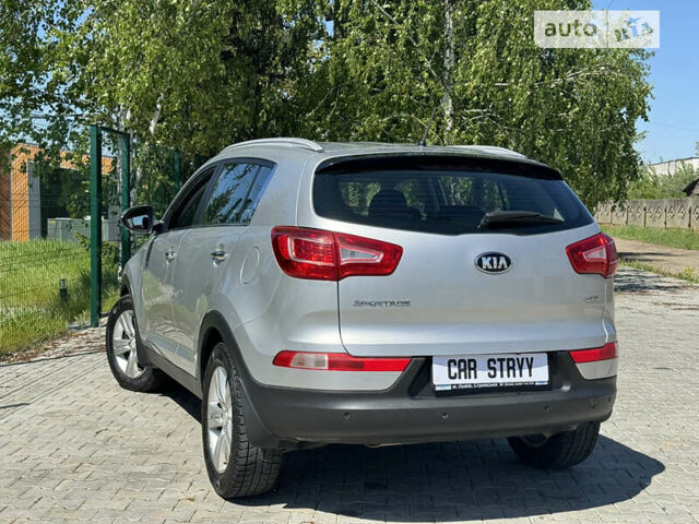 Сірий Кіа Sportage, об'ємом двигуна 2 л та пробігом 177 тис. км за 14900 $, фото 7 на Automoto.ua