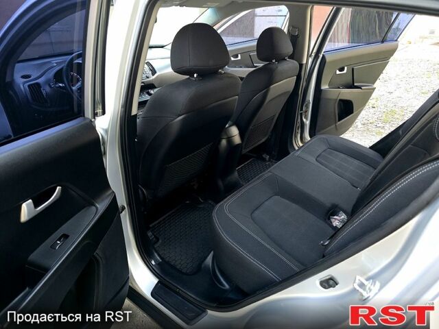 Киа Sportage 2013 в Харькове на Automoto.ua Серый Киа Sportage, объемом двигателя 1.7 л и пробегом 149 тыс. км за 12300 $, фото 7 на Automoto.ua