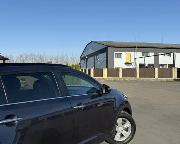 Серый Киа Sportage, объемом двигателя 2 л и пробегом 168 тыс. км за 13000 $, фото 3 на Automoto.ua