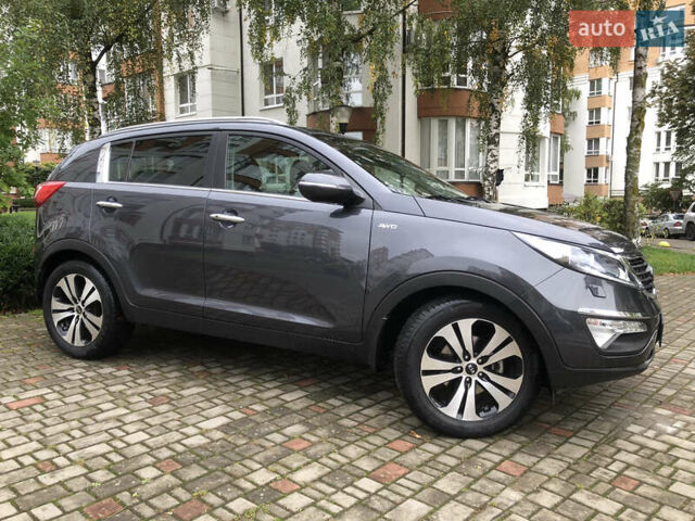 Серый Киа Sportage, объемом двигателя 2 л и пробегом 136 тыс. км за 15950 $, фото 4 на Automoto.ua