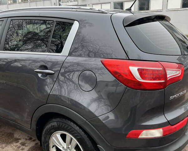 Серый Киа Sportage, объемом двигателя 1.69 л и пробегом 83 тыс. км за 13700 $, фото 5 на Automoto.ua