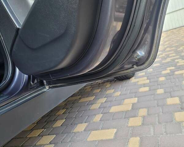 Сірий Кіа Sportage, об'ємом двигуна 2 л та пробігом 138 тис. км за 14200 $, фото 8 на Automoto.ua