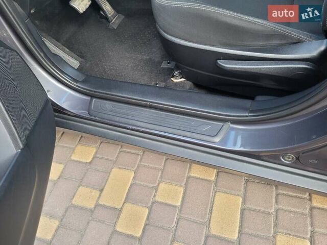 Сірий Кіа Sportage, об'ємом двигуна 2 л та пробігом 138 тис. км за 14200 $, фото 4 на Automoto.ua