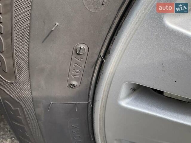Сірий Кіа Sportage, об'ємом двигуна 1.69 л та пробігом 94 тис. км за 14000 $, фото 26 на Automoto.ua