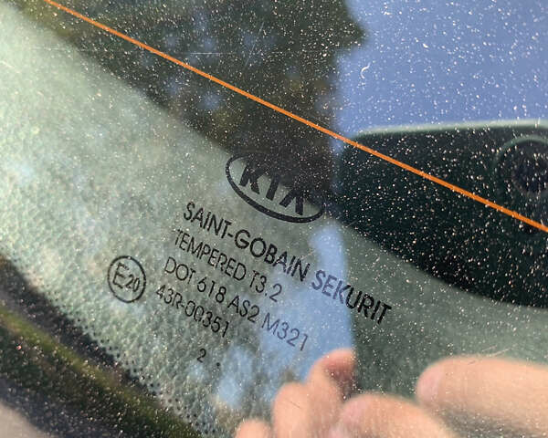 Серый Киа Sportage, объемом двигателя 2 л и пробегом 219 тыс. км за 13500 $, фото 14 на Automoto.ua