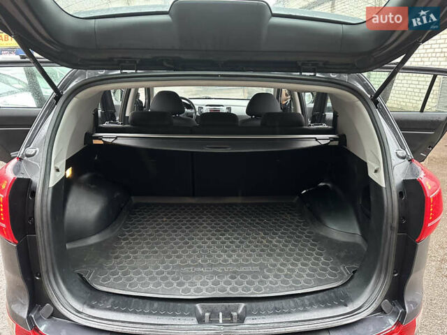 Серый Киа Sportage, объемом двигателя 1.69 л и пробегом 133 тыс. км за 12700 $, фото 22 на Automoto.ua