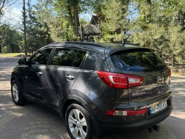 Серый Киа Sportage, объемом двигателя 2 л и пробегом 185 тыс. км за 13999 $, фото 2 на Automoto.ua