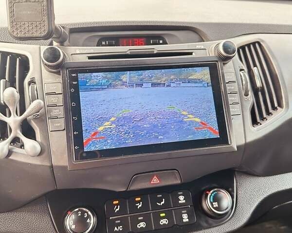 Серый Киа Sportage, объемом двигателя 1.7 л и пробегом 222 тыс. км за 11500 $, фото 2 на Automoto.ua