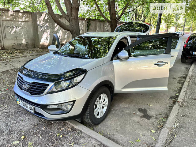 Сірий Кіа Sportage, об'ємом двигуна 1.7 л та пробігом 115 тис. км за 13250 $, фото 7 на Automoto.ua