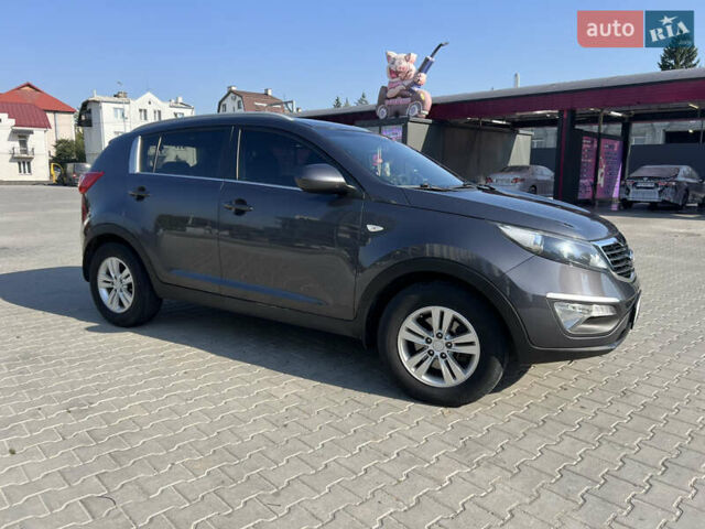 Кіа Sportage 2013 у Львові на Automoto.ua Сірий Кіа Sportage, об'ємом двигуна 1.7 л та пробігом 250 тис. км за 12700 $, фото 8 на Automoto.ua