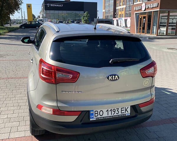 Серый Киа Sportage, объемом двигателя 2 л и пробегом 219 тыс. км за 13500 $, фото 10 на Automoto.ua