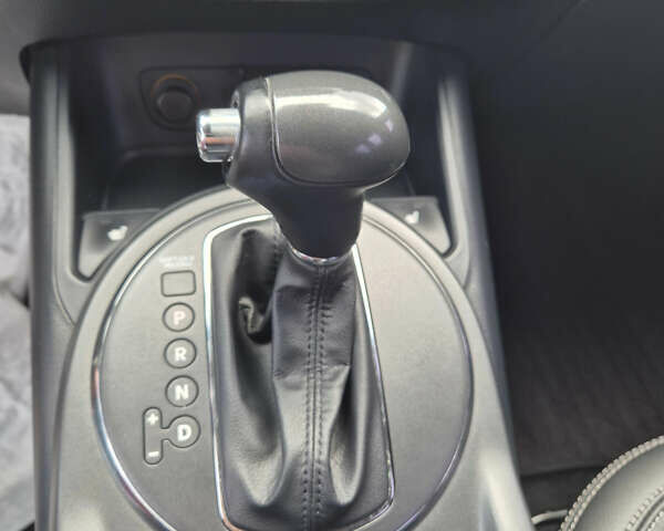 Сірий Кіа Sportage, об'ємом двигуна 2 л та пробігом 93 тис. км за 14150 $, фото 16 на Automoto.ua