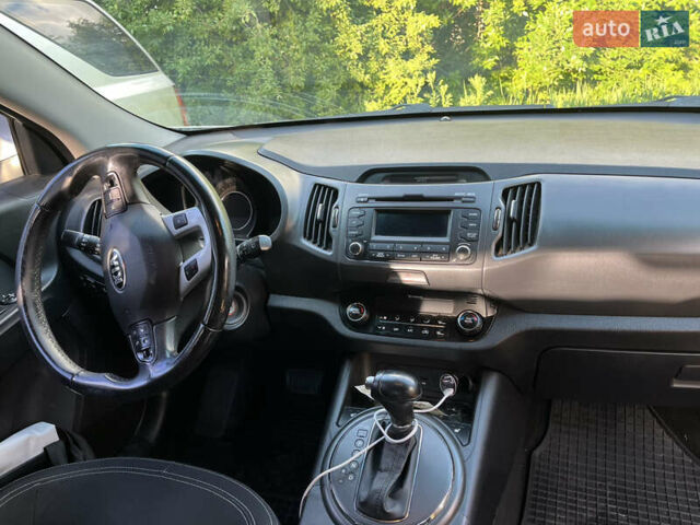 Серый Киа Sportage, объемом двигателя 1.98 л и пробегом 140 тыс. км за 13100 $, фото 1 на Automoto.ua