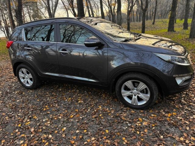 Серый Киа Sportage, объемом двигателя 0 л и пробегом 188 тыс. км за 13000 $, фото 2 на Automoto.ua