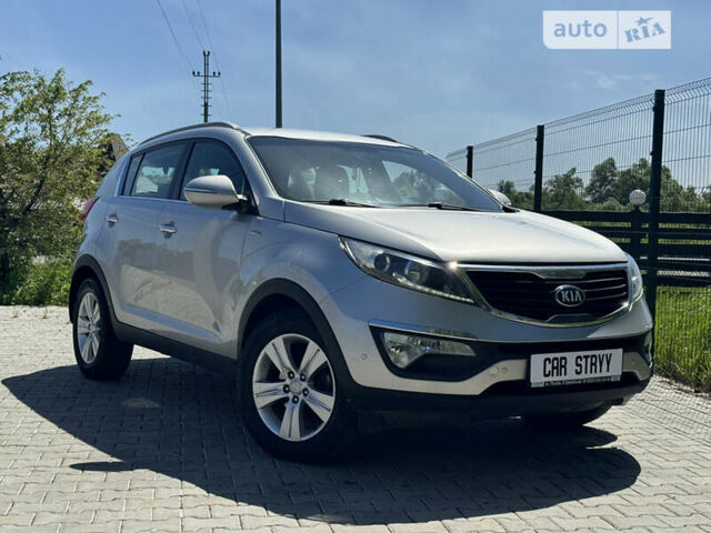 Сірий Кіа Sportage, об'ємом двигуна 2 л та пробігом 177 тис. км за 14900 $, фото 6 на Automoto.ua