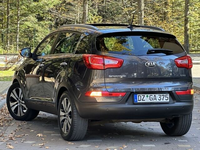 Серый Киа Sportage, объемом двигателя 2 л и пробегом 197 тыс. км за 14999 $, фото 7 на Automoto.ua