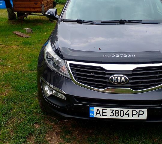 Сірий Кіа Sportage, об'ємом двигуна 1.7 л та пробігом 139 тис. км за 14300 $, фото 3 на Automoto.ua