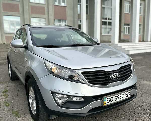 Серый Киа Sportage, объемом двигателя 1.7 л и пробегом 218 тыс. км за 10300 $, фото 16 на Automoto.ua