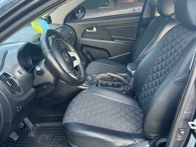 Серый Киа Sportage, объемом двигателя 1.7 л и пробегом 197 тыс. км за 11300 $, фото 10 на Automoto.ua