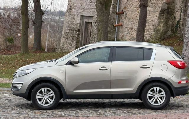 Серый Киа Sportage, объемом двигателя 2 л и пробегом 220 тыс. км за 8000 $, фото 13 на Automoto.ua