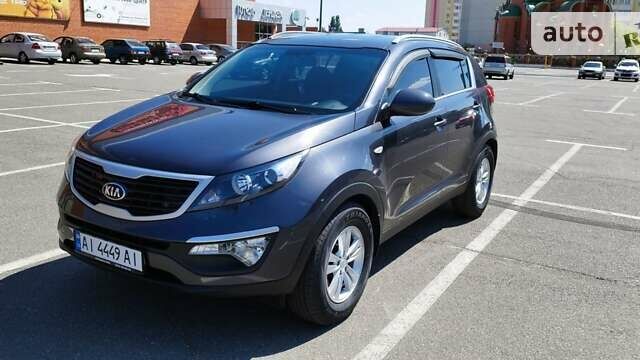 Серый Киа Sportage, объемом двигателя 1.7 л и пробегом 98 тыс. км за 15000 $, фото 3 на Automoto.ua