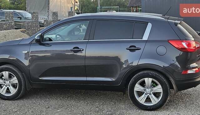 Серый Киа Sportage, объемом двигателя 1.7 л и пробегом 202 тыс. км за 12700 $, фото 9 на Automoto.ua