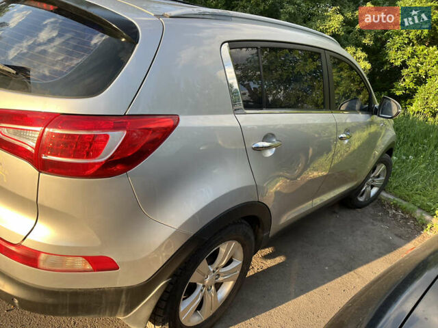 Серый Киа Sportage, объемом двигателя 1.98 л и пробегом 140 тыс. км за 13100 $, фото 4 на Automoto.ua