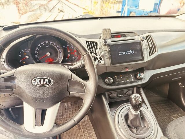 Серый Киа Sportage, объемом двигателя 1.7 л и пробегом 222 тыс. км за 11500 $, фото 4 на Automoto.ua