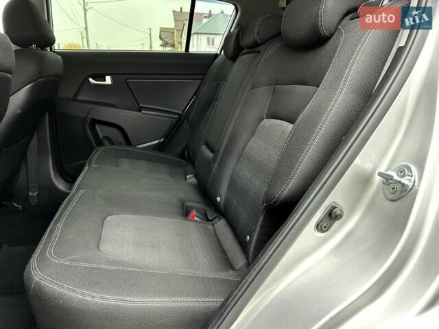 Серый Киа Sportage, объемом двигателя 2 л и пробегом 109 тыс. км за 13900 $, фото 54 на Automoto.ua