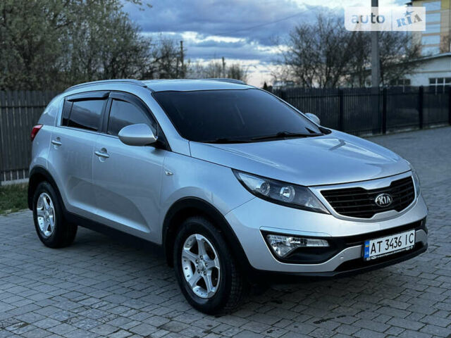 Серый Киа Sportage, объемом двигателя 1.7 л и пробегом 143 тыс. км за 12550 $, фото 1 на Automoto.ua