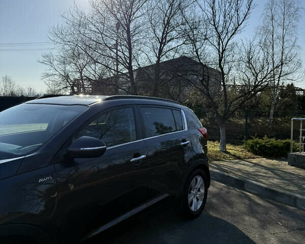 Серый Киа Sportage, объемом двигателя 2 л и пробегом 168 тыс. км за 13000 $, фото 6 на Automoto.ua