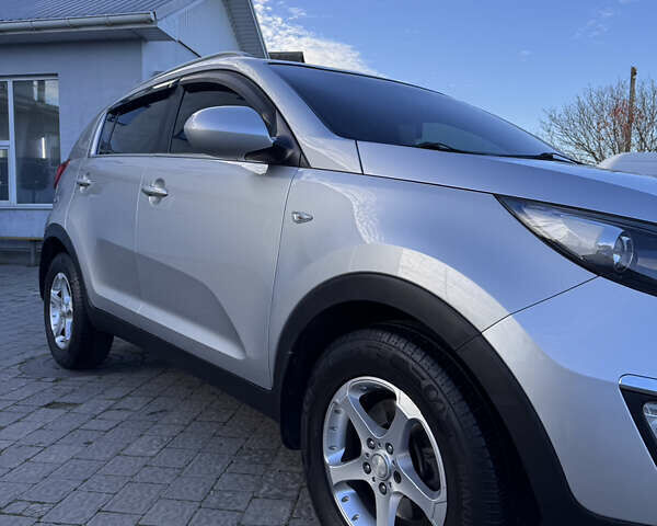 Серый Киа Sportage, объемом двигателя 1.69 л и пробегом 153 тыс. км за 12350 $, фото 14 на Automoto.ua