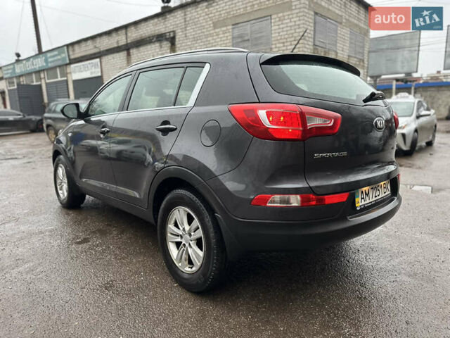 Серый Киа Sportage, объемом двигателя 1.69 л и пробегом 133 тыс. км за 12700 $, фото 7 на Automoto.ua