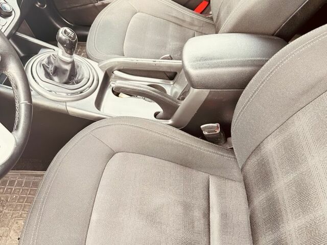 Серый Киа Sportage, объемом двигателя 1.7 л и пробегом 222 тыс. км за 11500 $, фото 2 на Automoto.ua