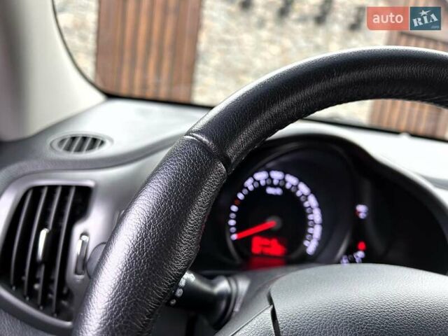 Серый Киа Sportage, объемом двигателя 2 л и пробегом 109 тыс. км за 13900 $, фото 40 на Automoto.ua