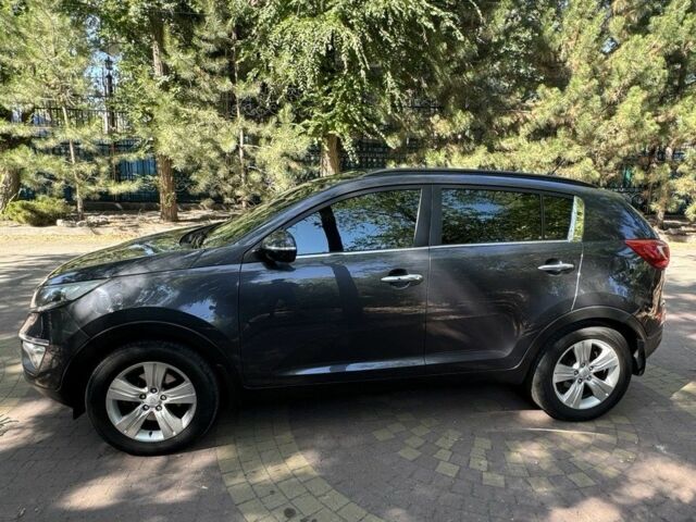 Серый Киа Sportage, объемом двигателя 2 л и пробегом 185 тыс. км за 13999 $, фото 1 на Automoto.ua