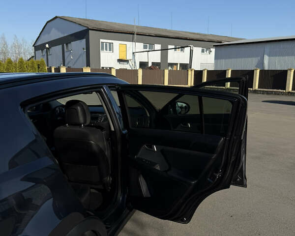 Серый Киа Sportage, объемом двигателя 2 л и пробегом 168 тыс. км за 13000 $, фото 8 на Automoto.ua