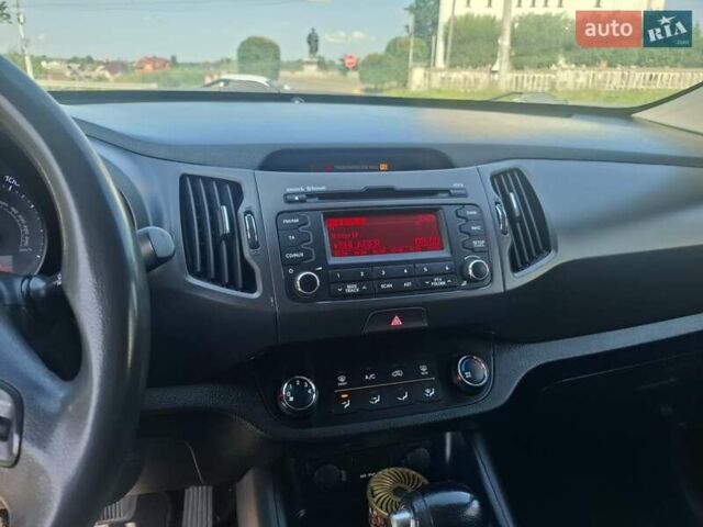 Киа Sportage 2013 в Белой Церкве на Automoto.ua Серый Киа Sportage, объемом двигателя 2.4 л и пробегом 212 тыс. км за 11700 $, фото 10 на Automoto.ua