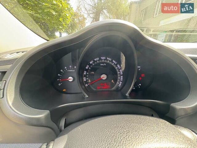 Сірий Кіа Sportage, об'ємом двигуна 1.69 л та пробігом 94 тис. км за 14000 $, фото 18 на Automoto.ua