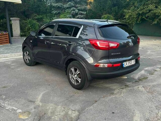 Серый Киа Sportage, объемом двигателя 1.7 л и пробегом 197 тыс. км за 11300 $, фото 2 на Automoto.ua
