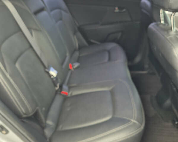 Сірий Кіа Sportage, об'ємом двигуна 2 л та пробігом 93 тис. км за 14150 $, фото 18 на Automoto.ua