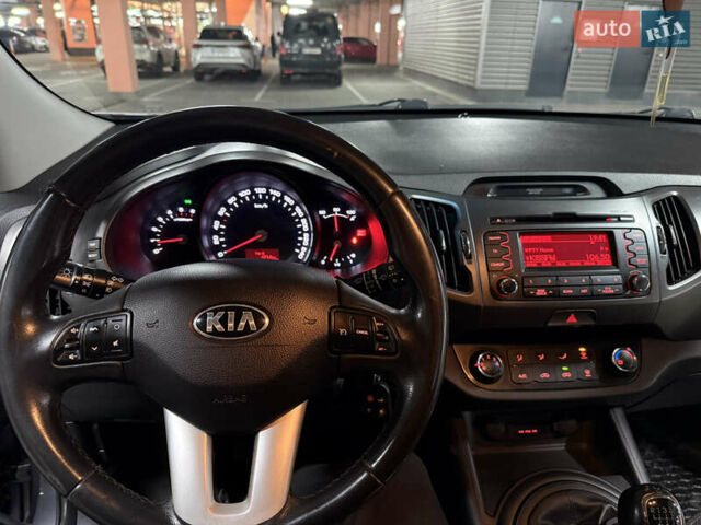 Серый Киа Sportage, объемом двигателя 1.7 л и пробегом 106 тыс. км за 13200 $, фото 14 на Automoto.ua