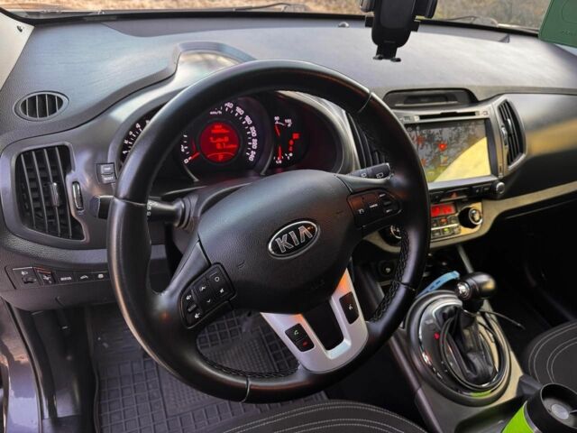 Серый Киа Sportage, объемом двигателя 0 л и пробегом 188 тыс. км за 13000 $, фото 11 на Automoto.ua